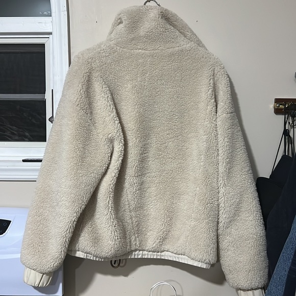 Varley Sherpa Quarter Zip - Size M - Picture 5 of 8